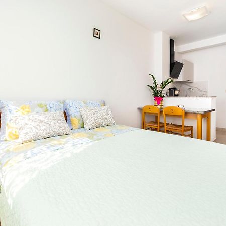 Guesthouse Santin Rovinj Exterior foto