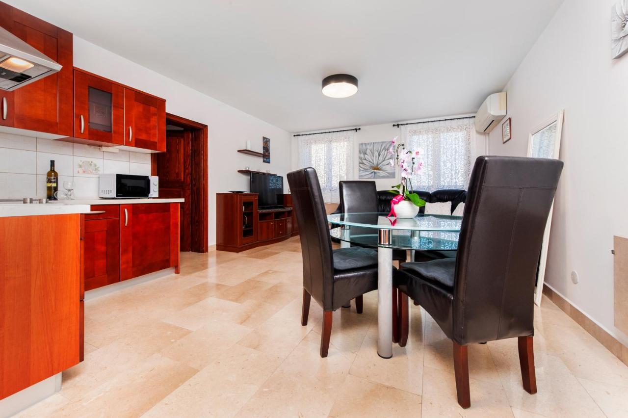 Guesthouse Santin Rovinj Exterior foto