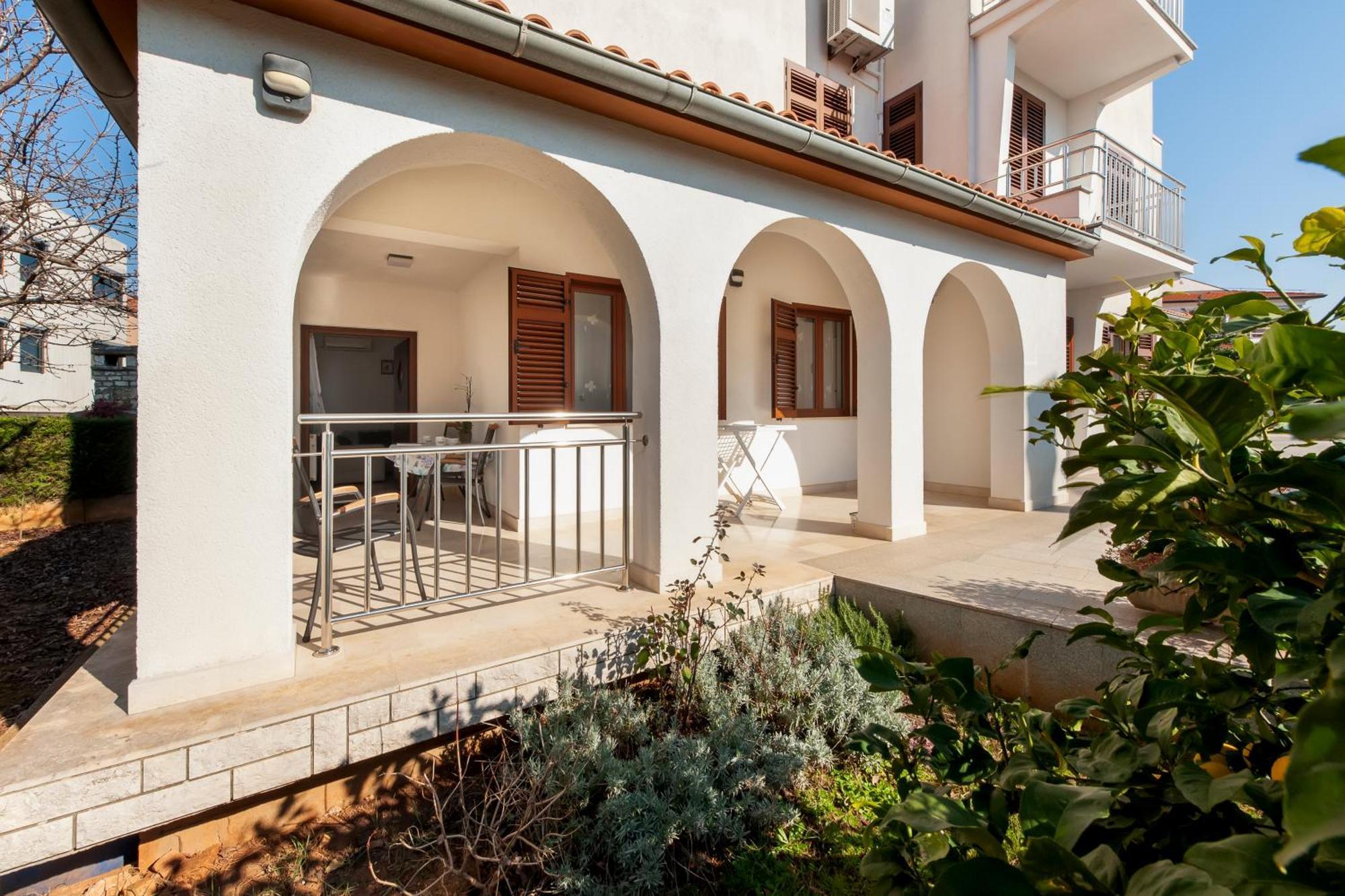 Guesthouse Santin Rovinj Exterior foto