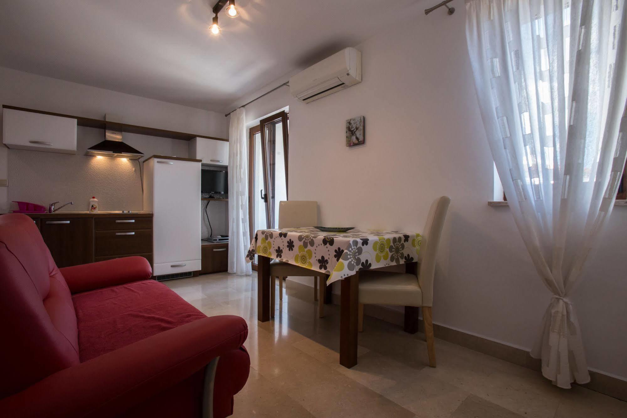 Guesthouse Santin Rovinj Exterior foto